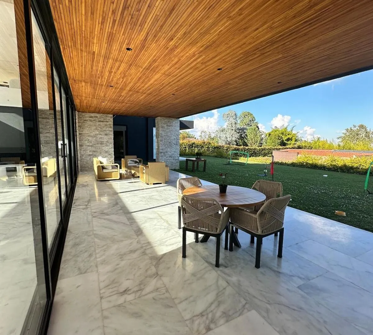 Casa En Rionegro, A Pocos Minutos Del Aeropuerto Villa